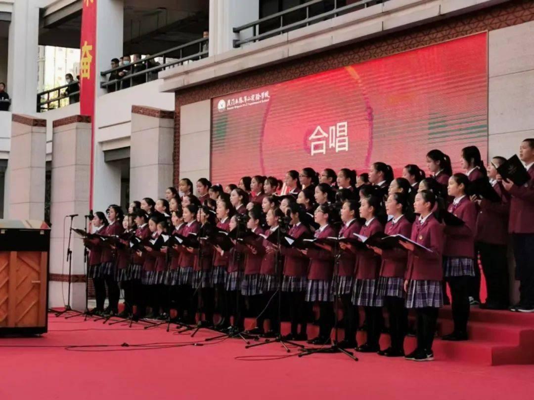 关于机械能是否守恒的叙述，正确的是（ ）游戏画面